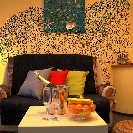 Sunny Old Town Apartments Bucharest Luaran gambar
