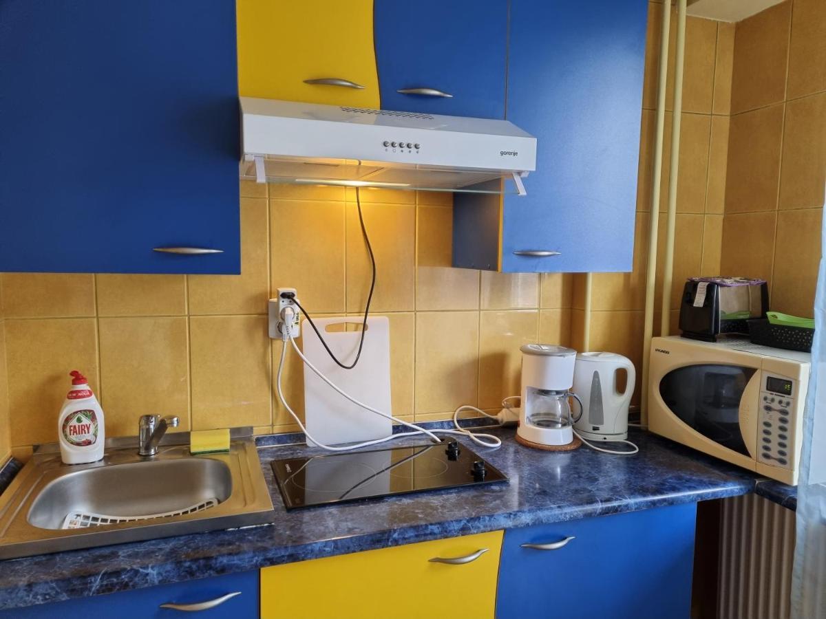 Sunny Old Town Apartments Bucharest Luaran gambar