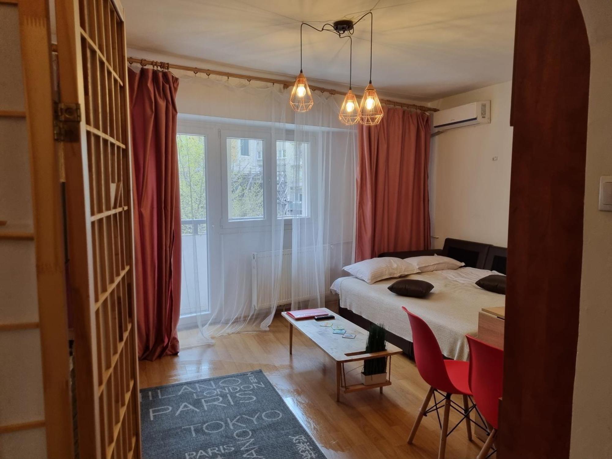 Sunny Old Town Apartments Bucharest Bilik gambar