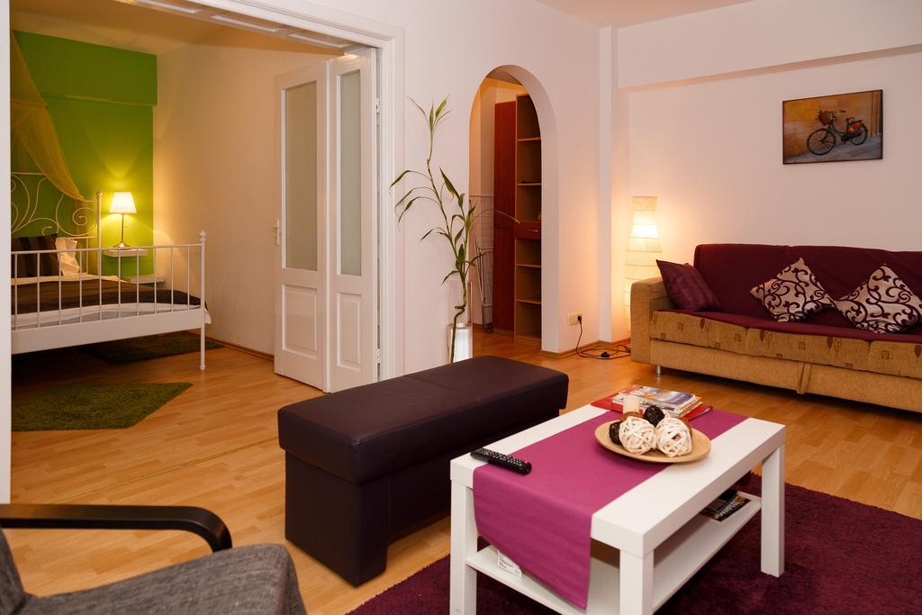 Sunny Old Town Apartments Bucharest Luaran gambar