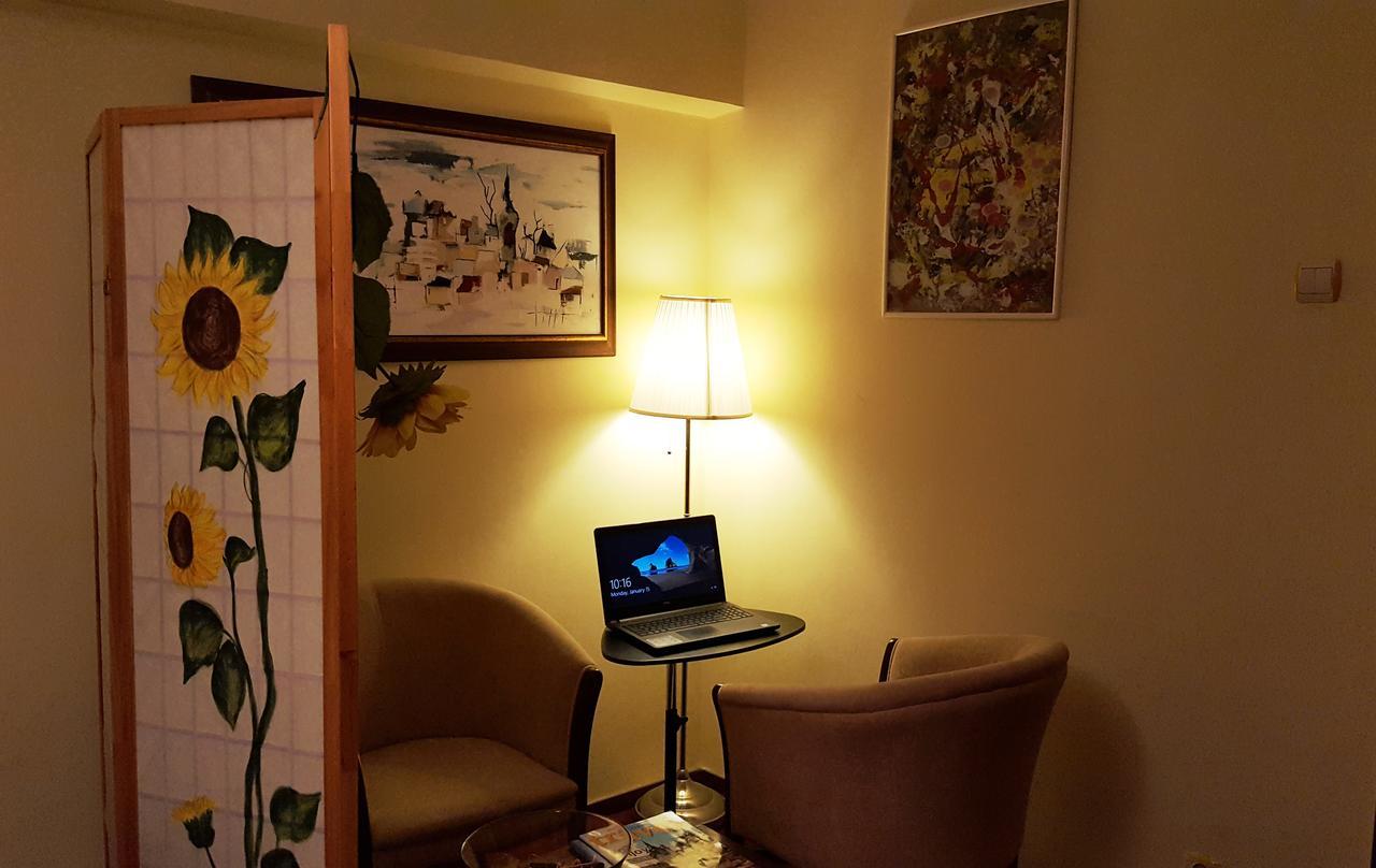 Sunny Old Town Apartments Bucharest Luaran gambar